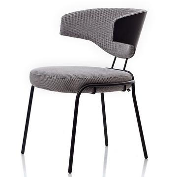 Curve-W: poltrona di design
